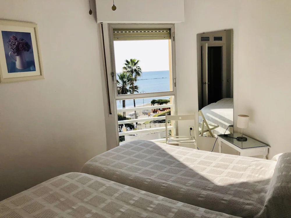 Rentcostadelsol Benalmadena-Pto Marina