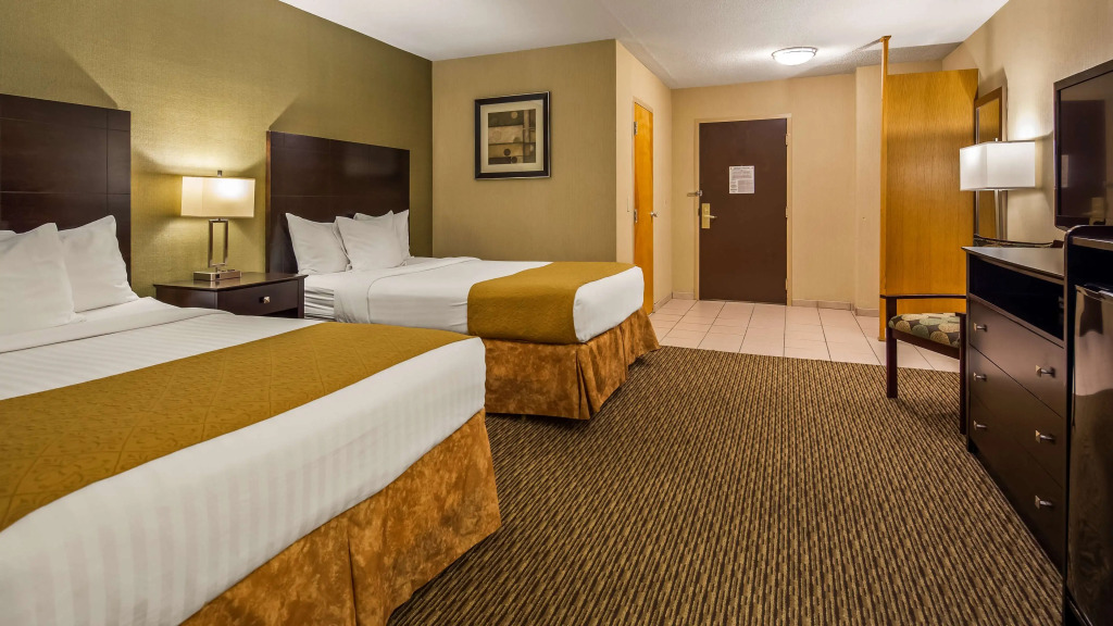 Spark By Hilton Watertown