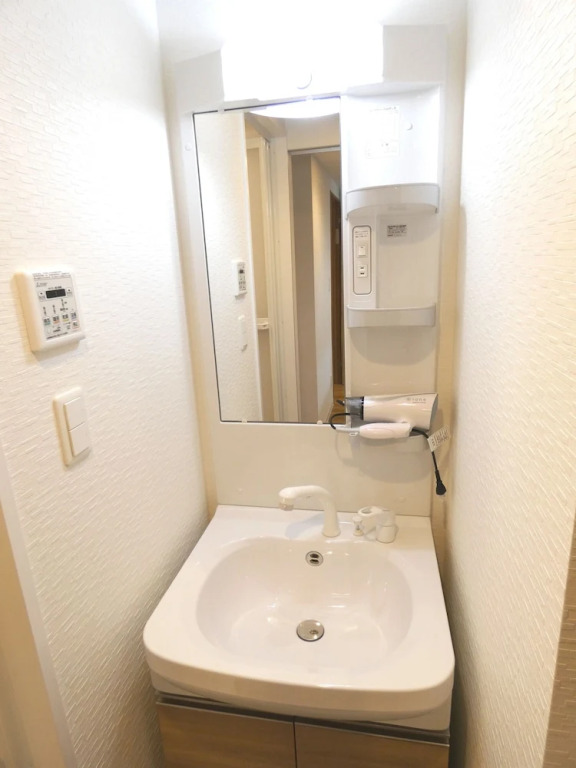 Alpha Square Minami 6 Jo 503
