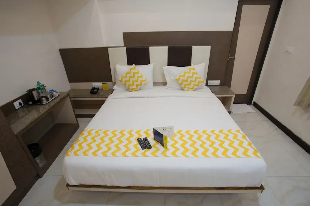 FabHotel SRJs Thaneesh Southwick