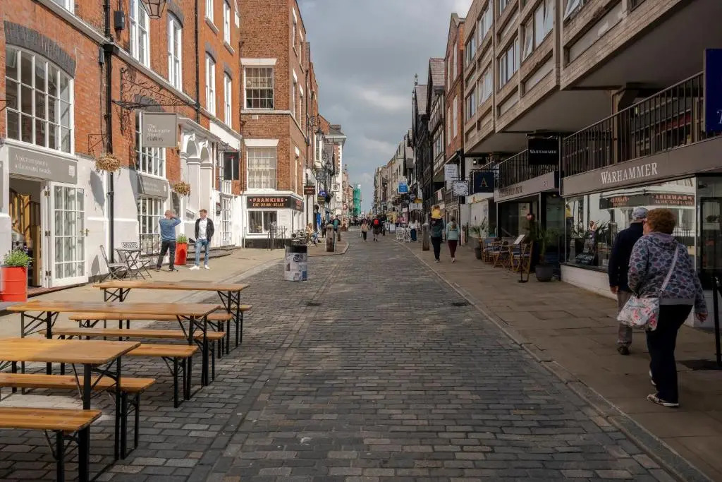 New Grade 2 Historic Flat in the Heart of Chester