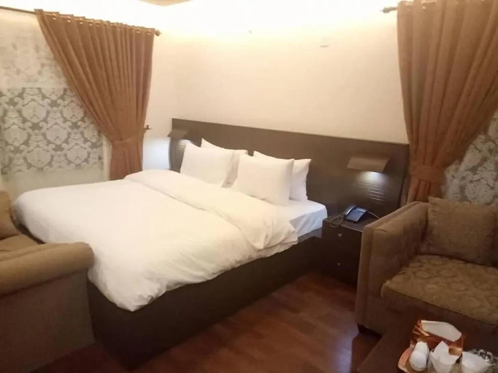 SAB Group Centaurus Luxury 1-Bed Apartment Queen Bed Mövenpick Breakfast Included apartment in islamabad
