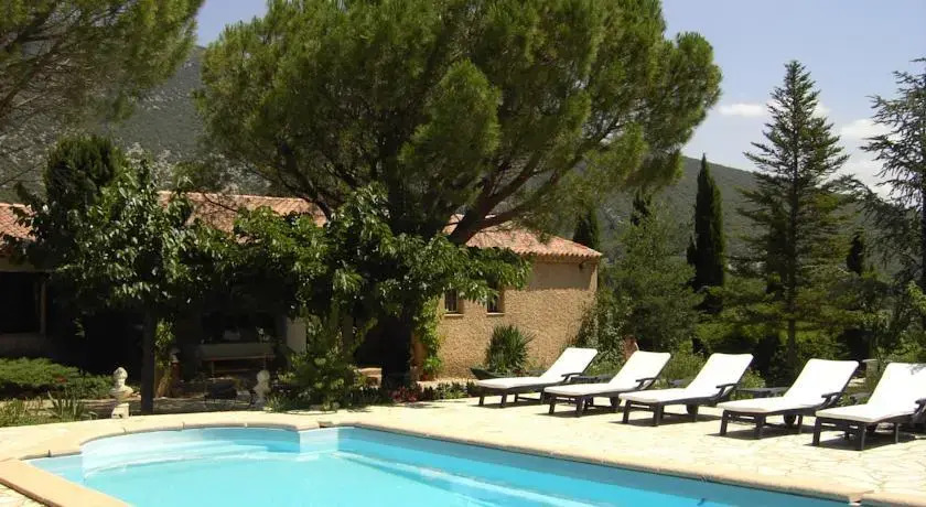 Villa 2 Cypresses