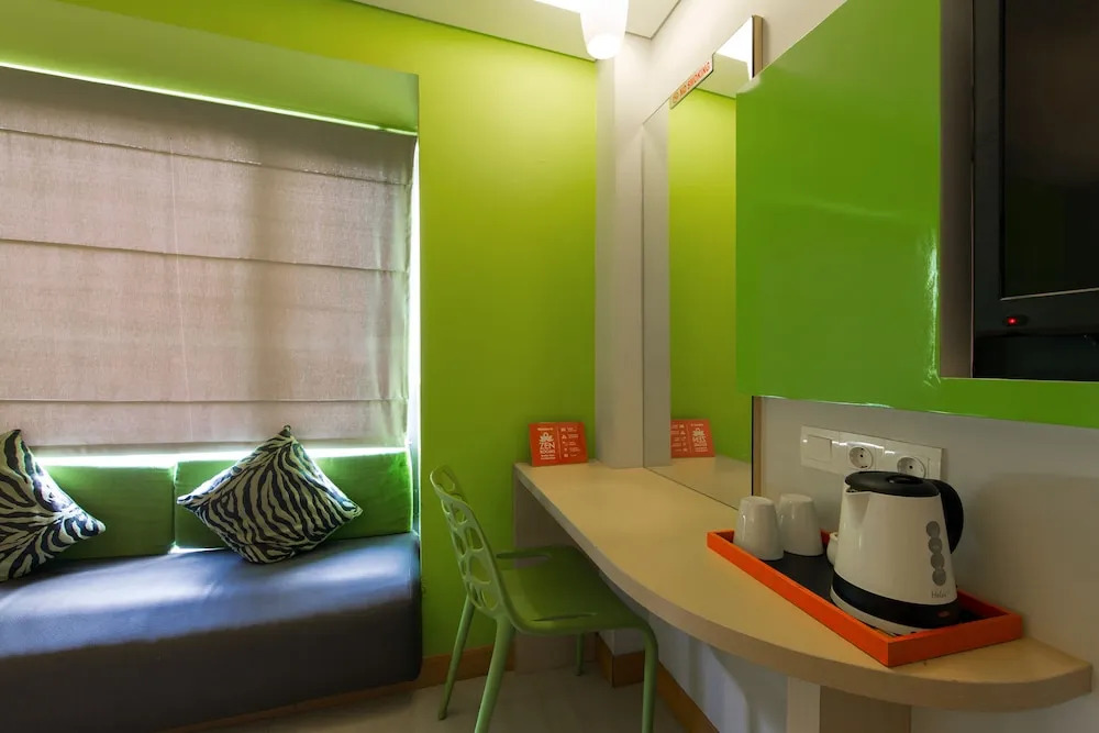 ZEN Rooms Kuta Sunset Road 2