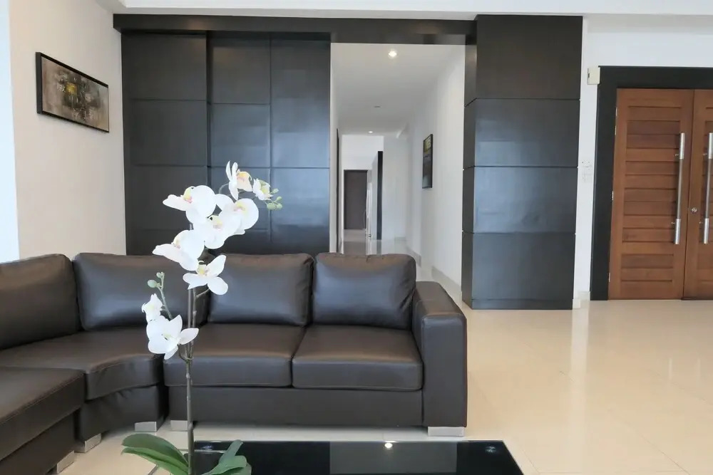 Gurney Seafront Supercondo 4B Penthouse