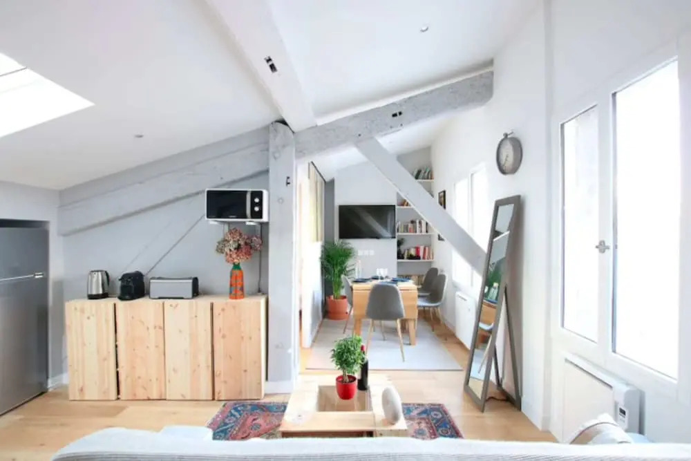 Comfy Attic Apartment Near Grand Théâtre