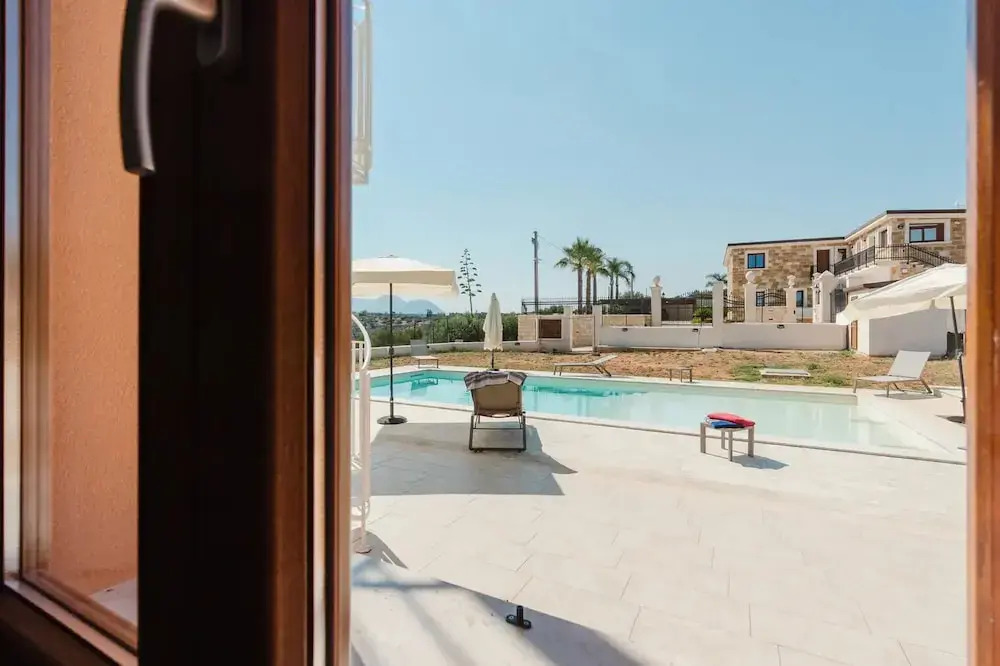Villa Con Piscina