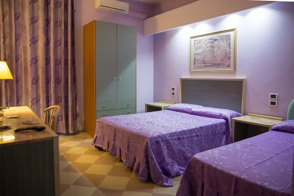 Maximo Hotel