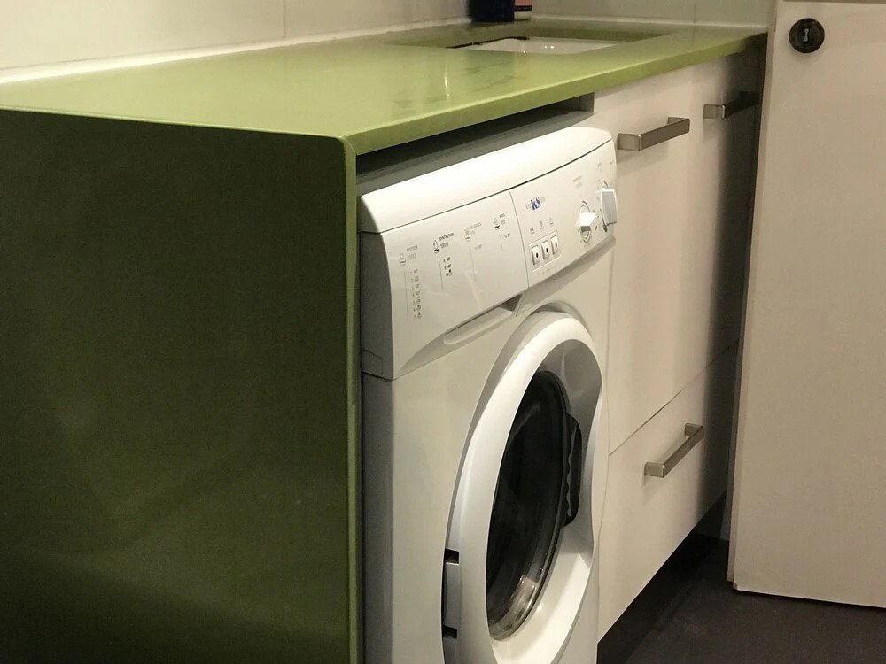 2Rooms Perfect Location  1Min to  Beach