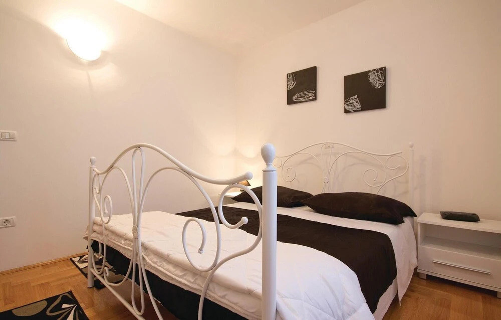 Amazing Home in Pula With Wifi and 2 Bedrooms