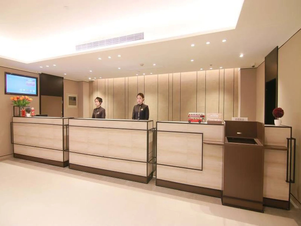Homeinnsplus Xintiandi Lujiabang Road