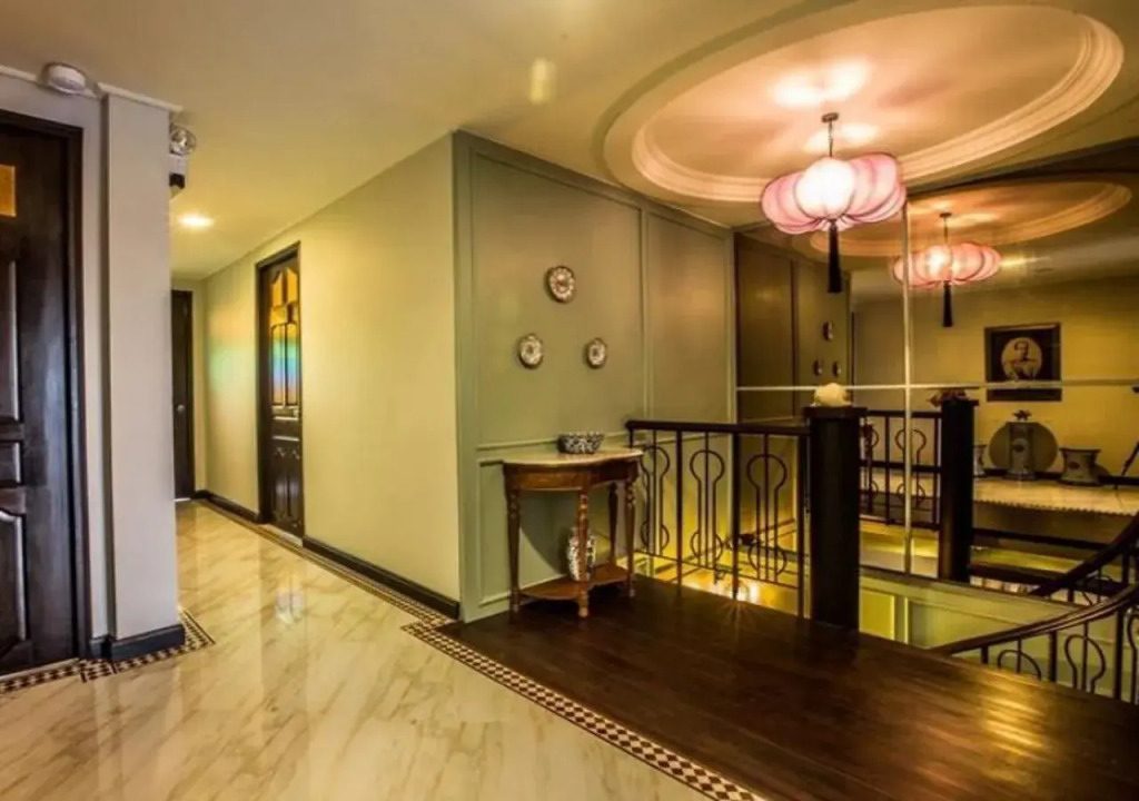 U Residence Hotel