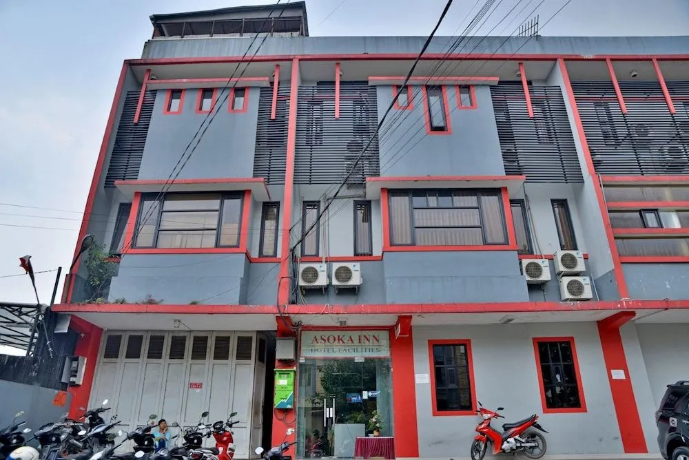 ZEN Rooms Sukasari Gegerkalong