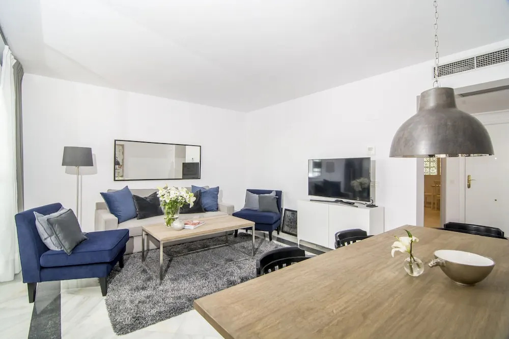 ELD1 Stunning 2 bedroom penthouse Roomservice