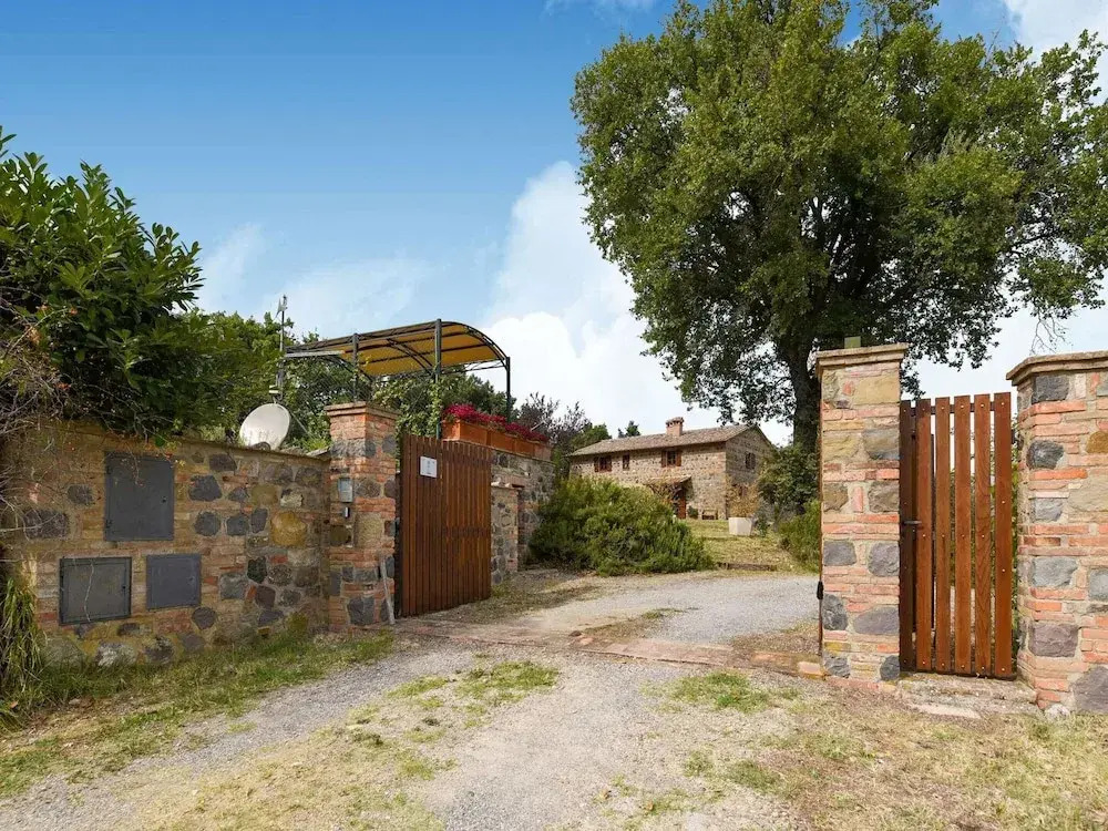 Holiday Home in Radicofani - Siena With Terrace