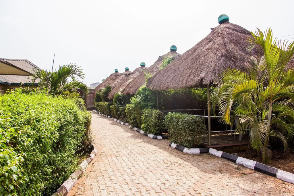 Exclusive Relaxation Place & Bar