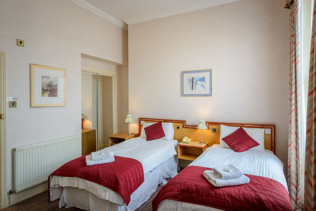 Russell Hotel