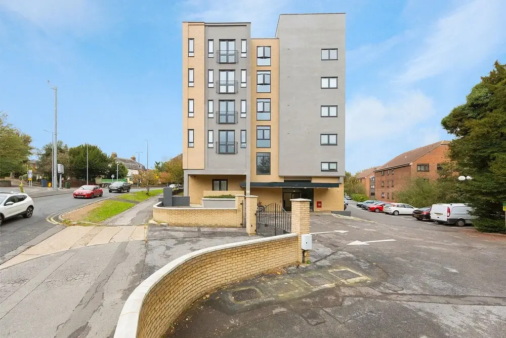 Golden Heights Suites by Kasar Stays