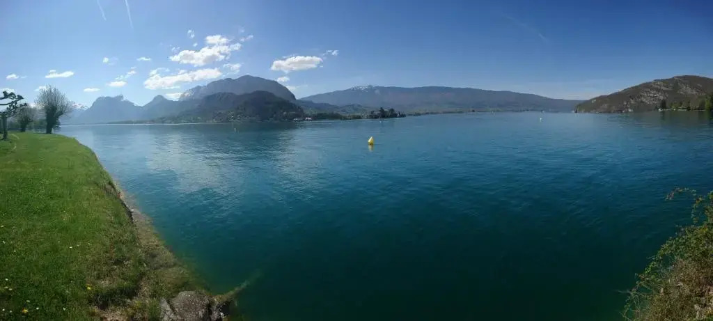 Studio à la campagne au bout du lac d'Annecy