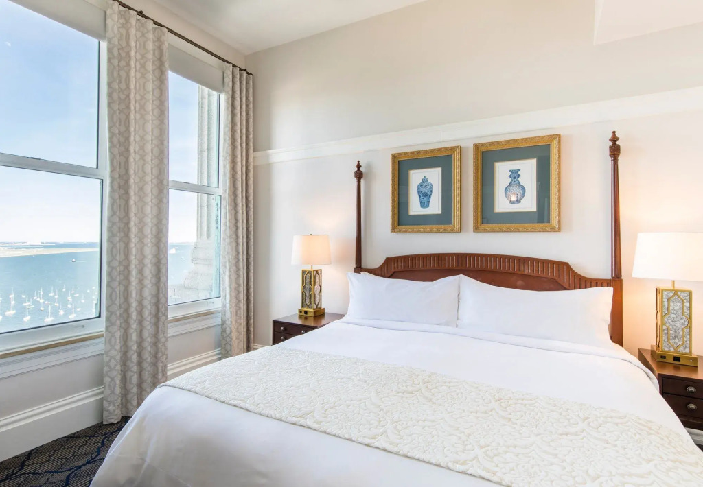 Marriott Vacation Club® at Custom House, Boston  