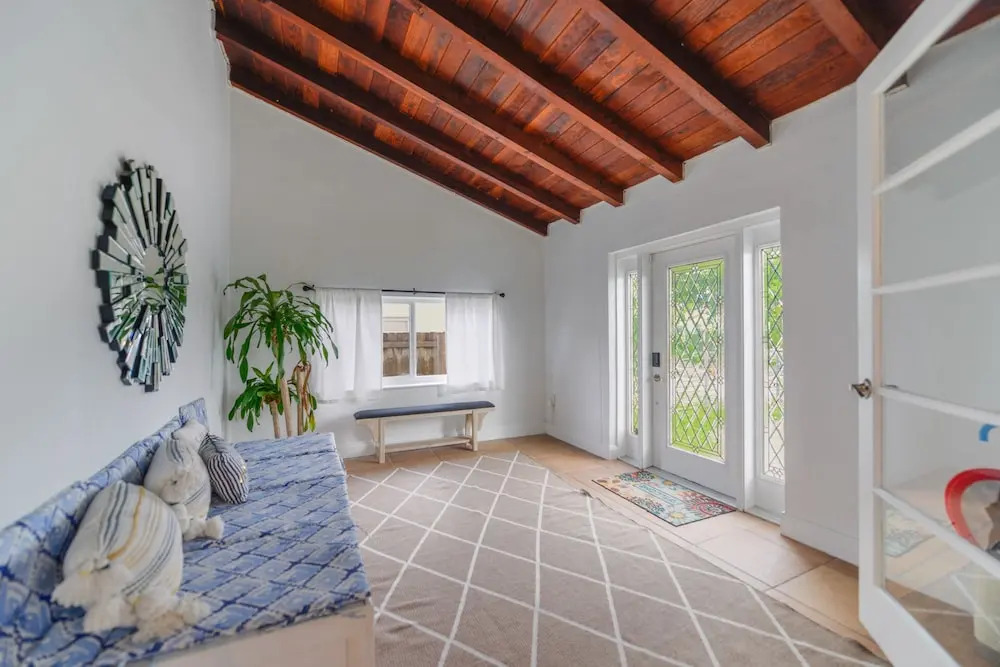 Peaceful Comfort: Comfortable Miami Home
