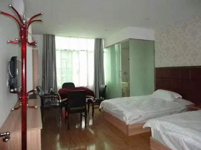 Junyi Business Inn