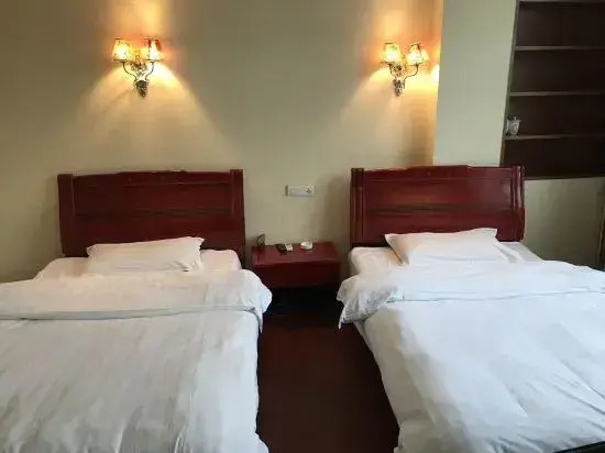 Tonggu Lantian Business Hotel