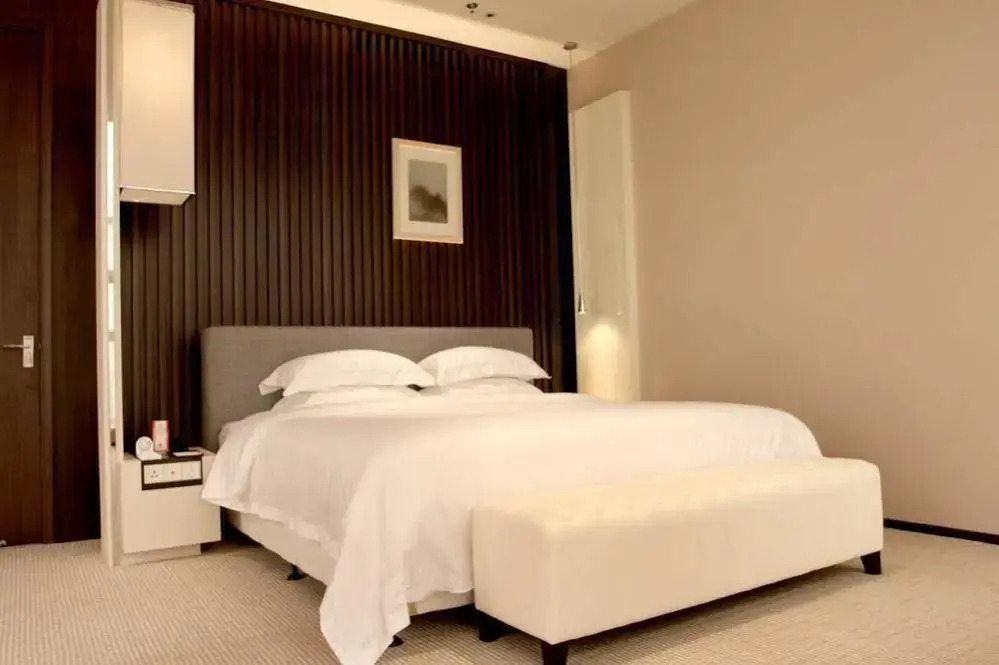 Phoenix Business Hotel