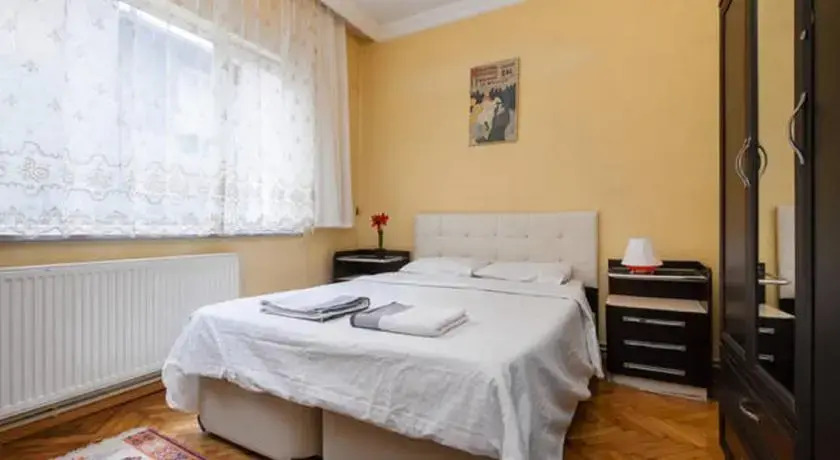 Spacious&Cosy Flat-1