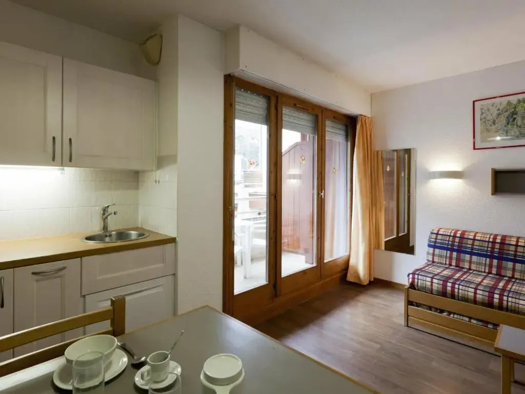 Appartement Brides-les-Bains, 1 pièce, 2 personnes - FR-1-512-114