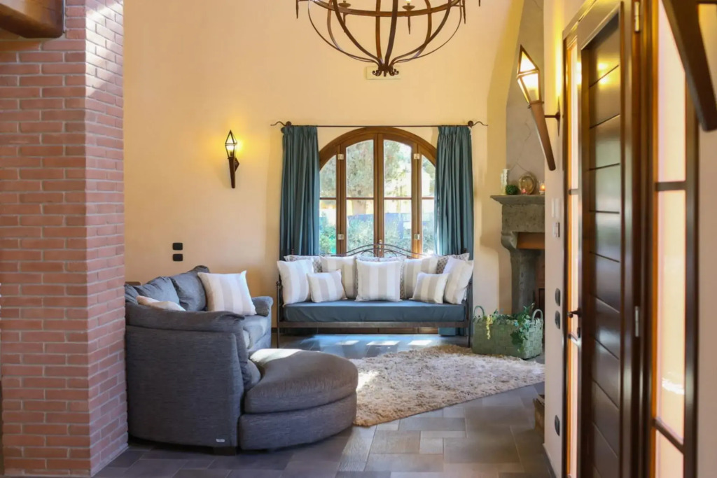 Villa with private pool between Pisa and Volterra-Villa Montelopio