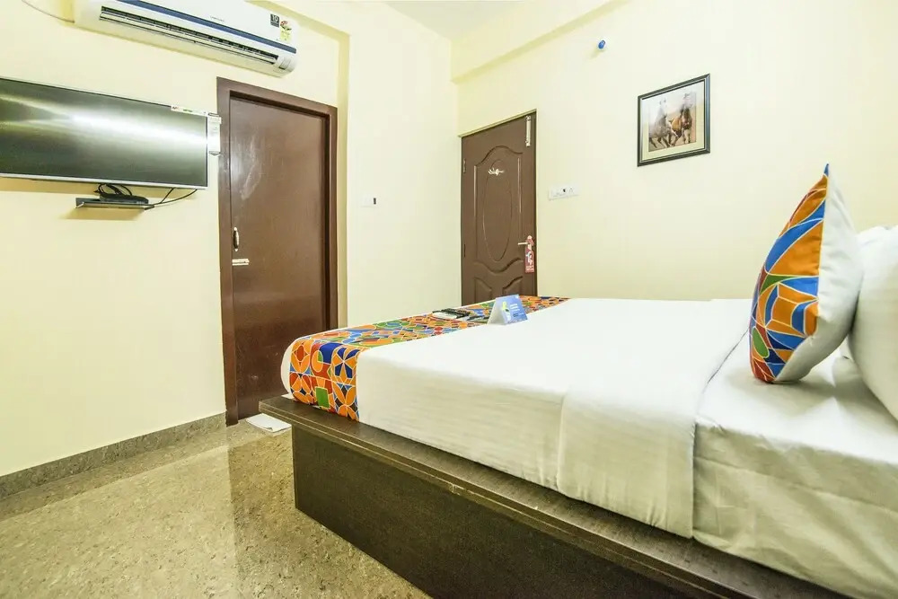 FabHotel Rithikha Inn III