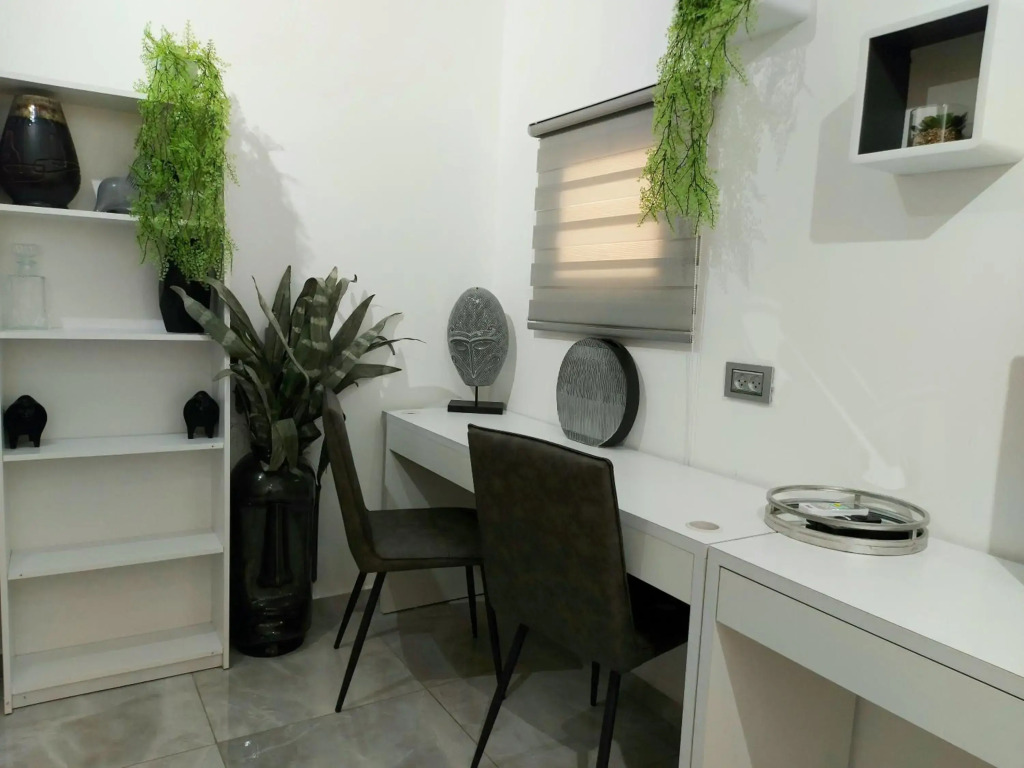 Сozy & Stylish studio, close to Baha'i gardens and Colony