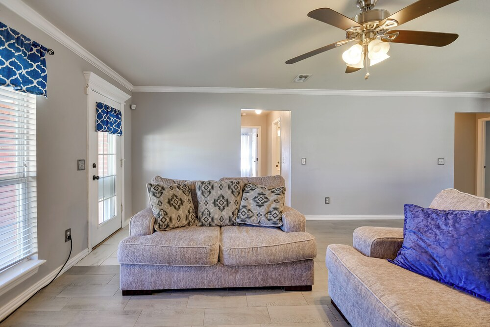 Pet-friendly Amarillo Home: 5 Mi to Downtown!