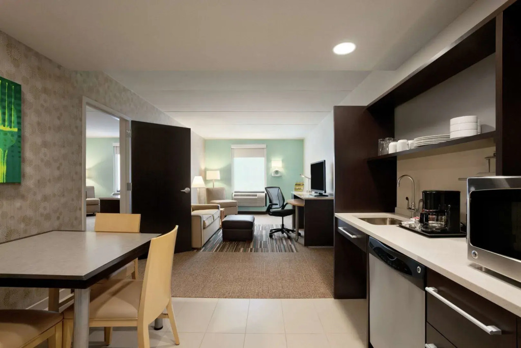 Home2 Suites by Hilton Philadelphia Convention Center