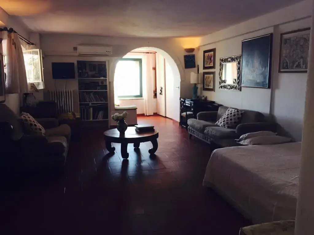 La Bergerie Isolabella sea view B & B
