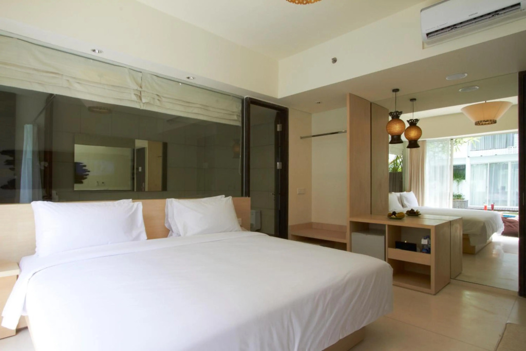 The Akmani Legian
