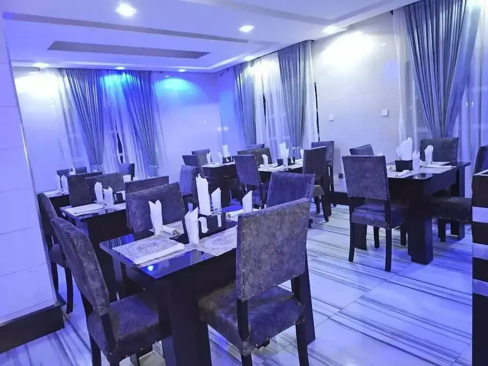 Quince Garden Hotel
