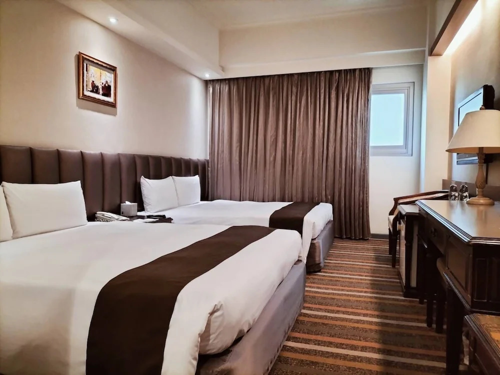 Urban Hotel33