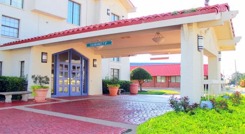 Motel 6 Tulsa South