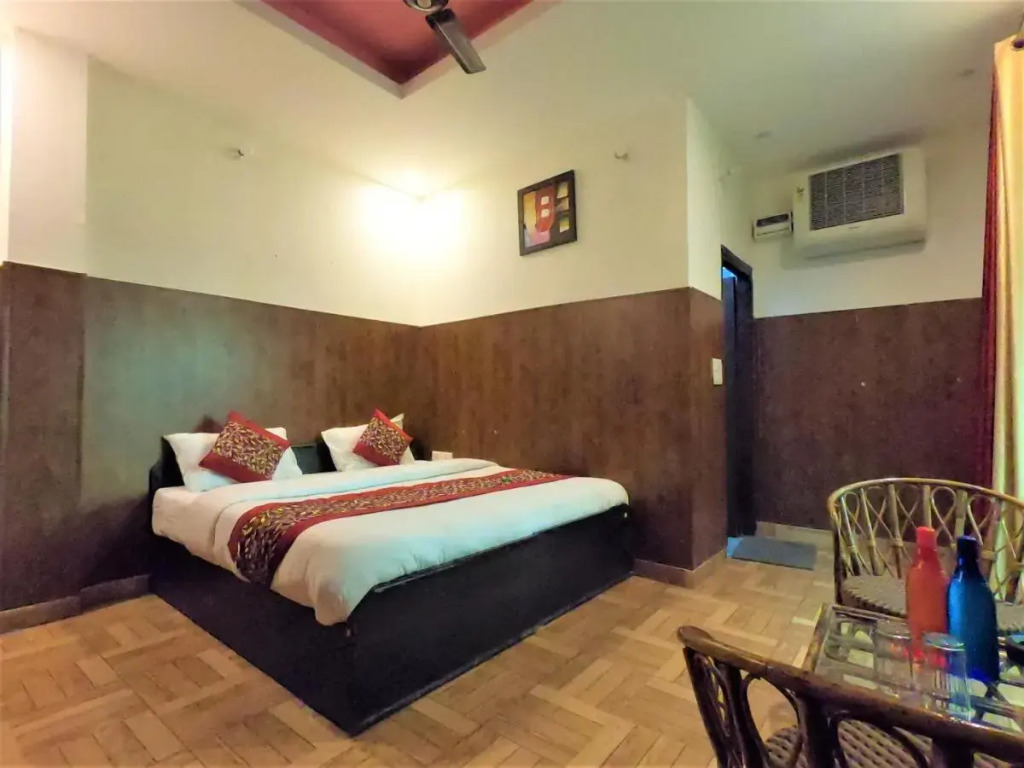 PerfectStayz Value Hills Tapovan