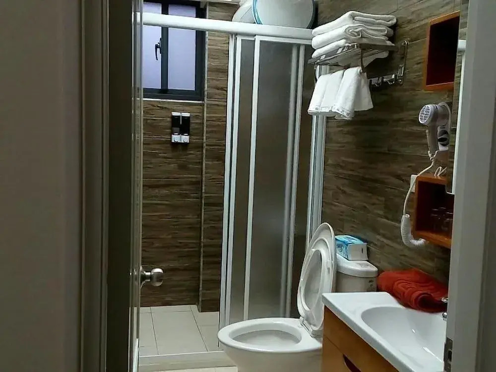 Bigger Guesthouse