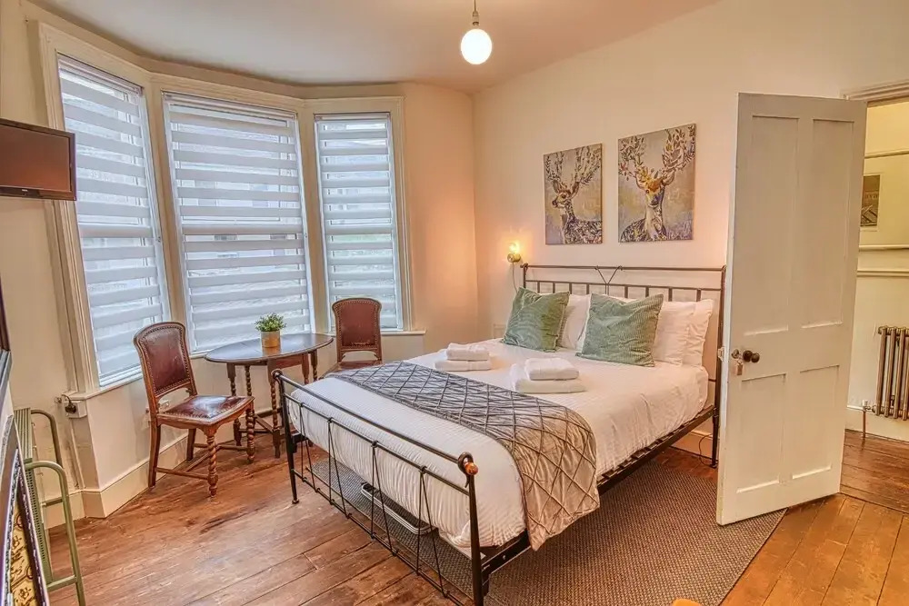 Ghar Homes - Bath Large Family Home