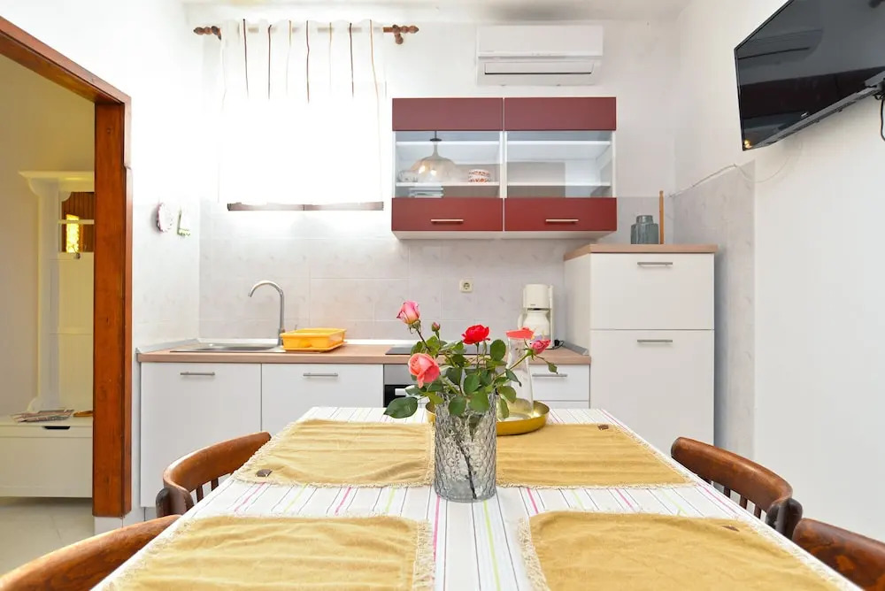 Apartment 1067