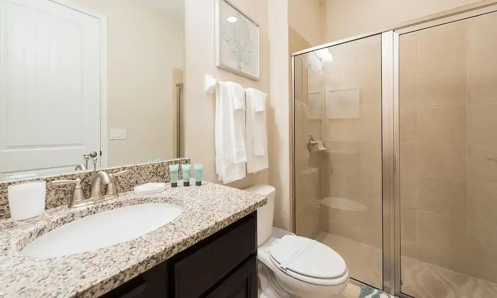7412 MA - Stylish Home Near Parks