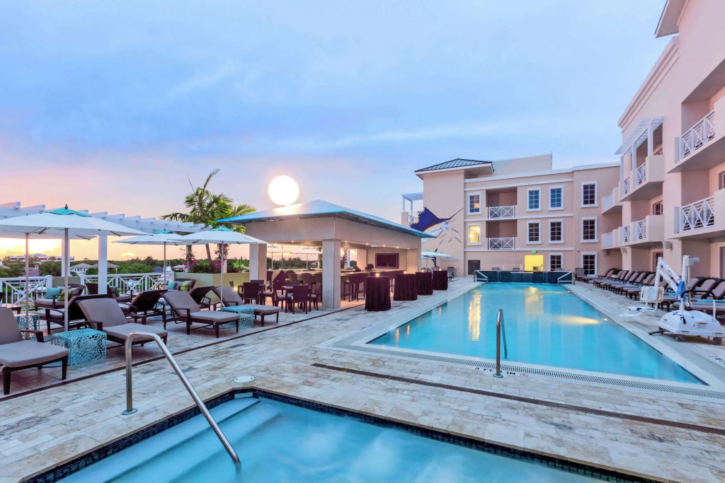 Wyndham Grand Jupiter at Harbourside Place