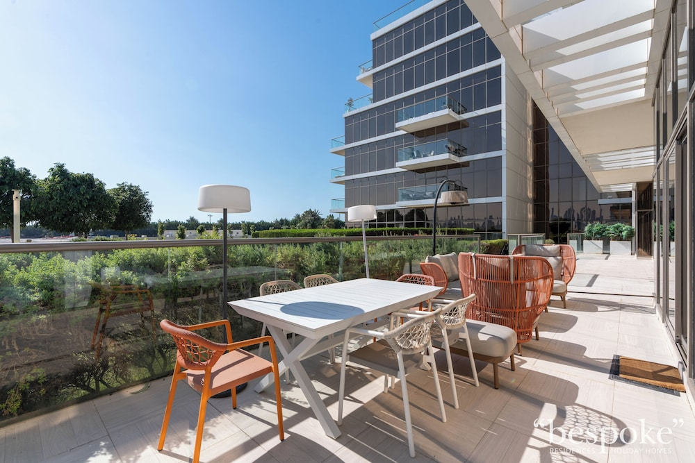 2BR with Terrace in The 8 by Bespoke
