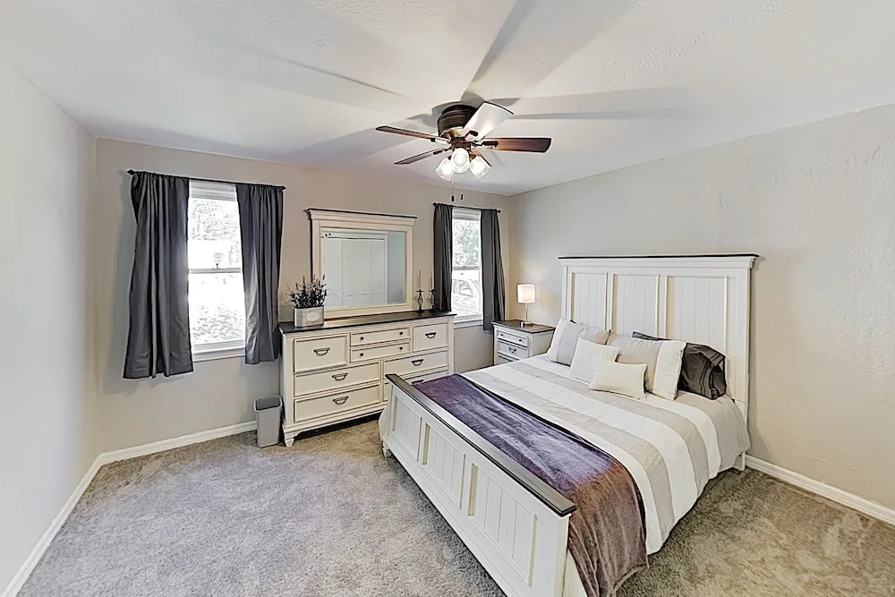 New Listing! All-new W/ Pool - Near Beach 3 Bedroom Home