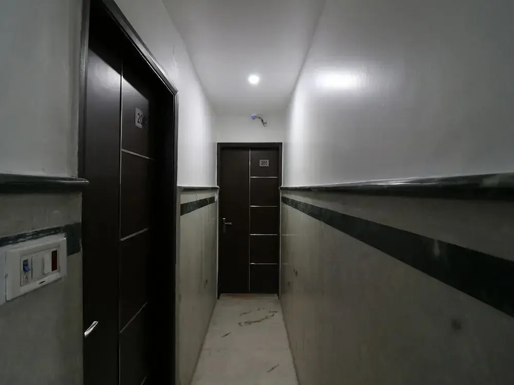 OYO 27802 Hotel Boom Room