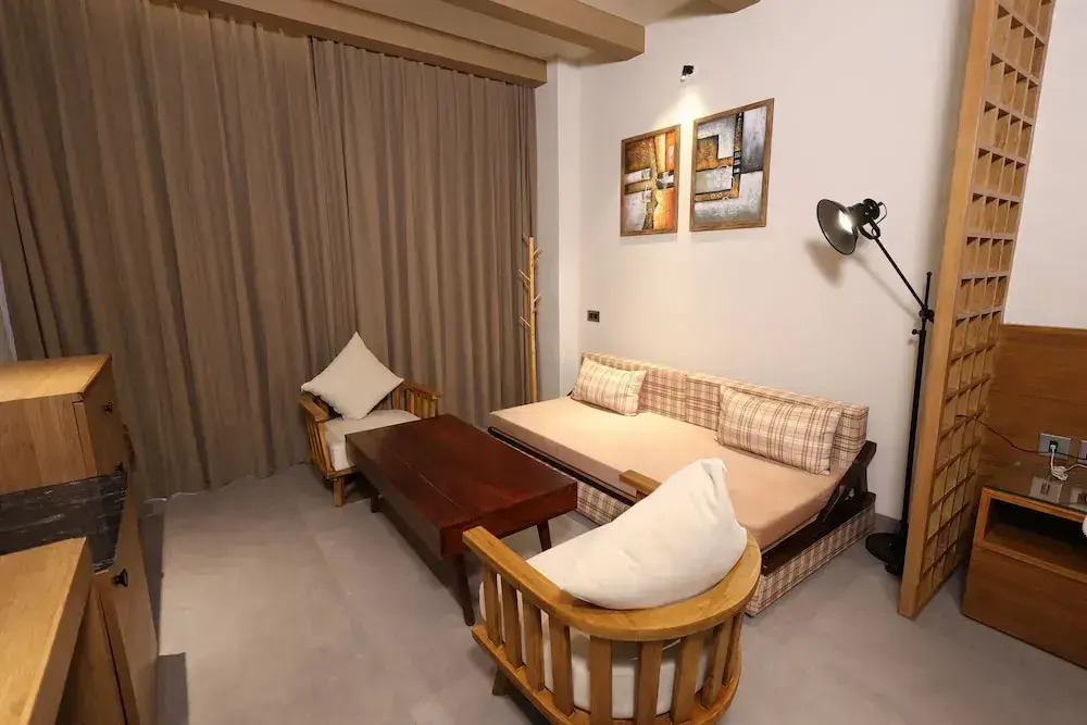 Pleasant Tree Hotels - Luxury Stay Amidst Nature